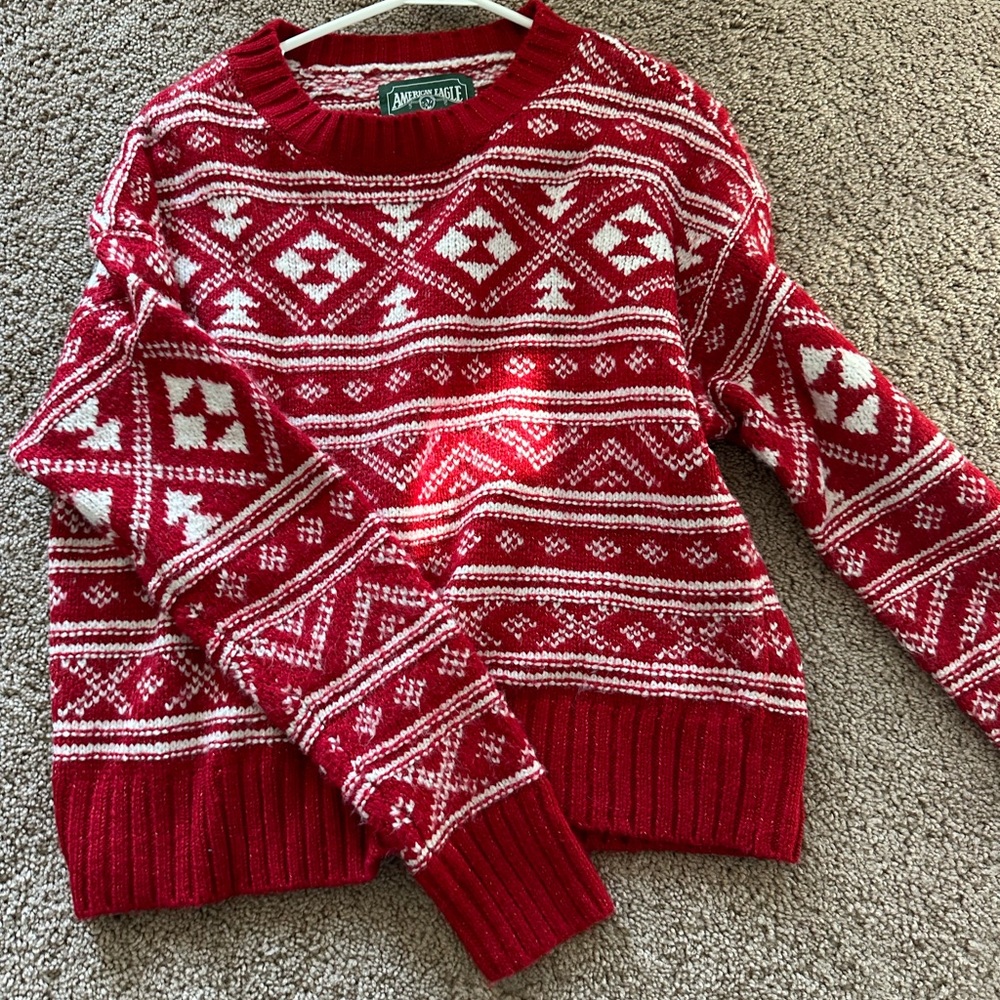 christmas sweater, worn once, good quality, american eagle, size small